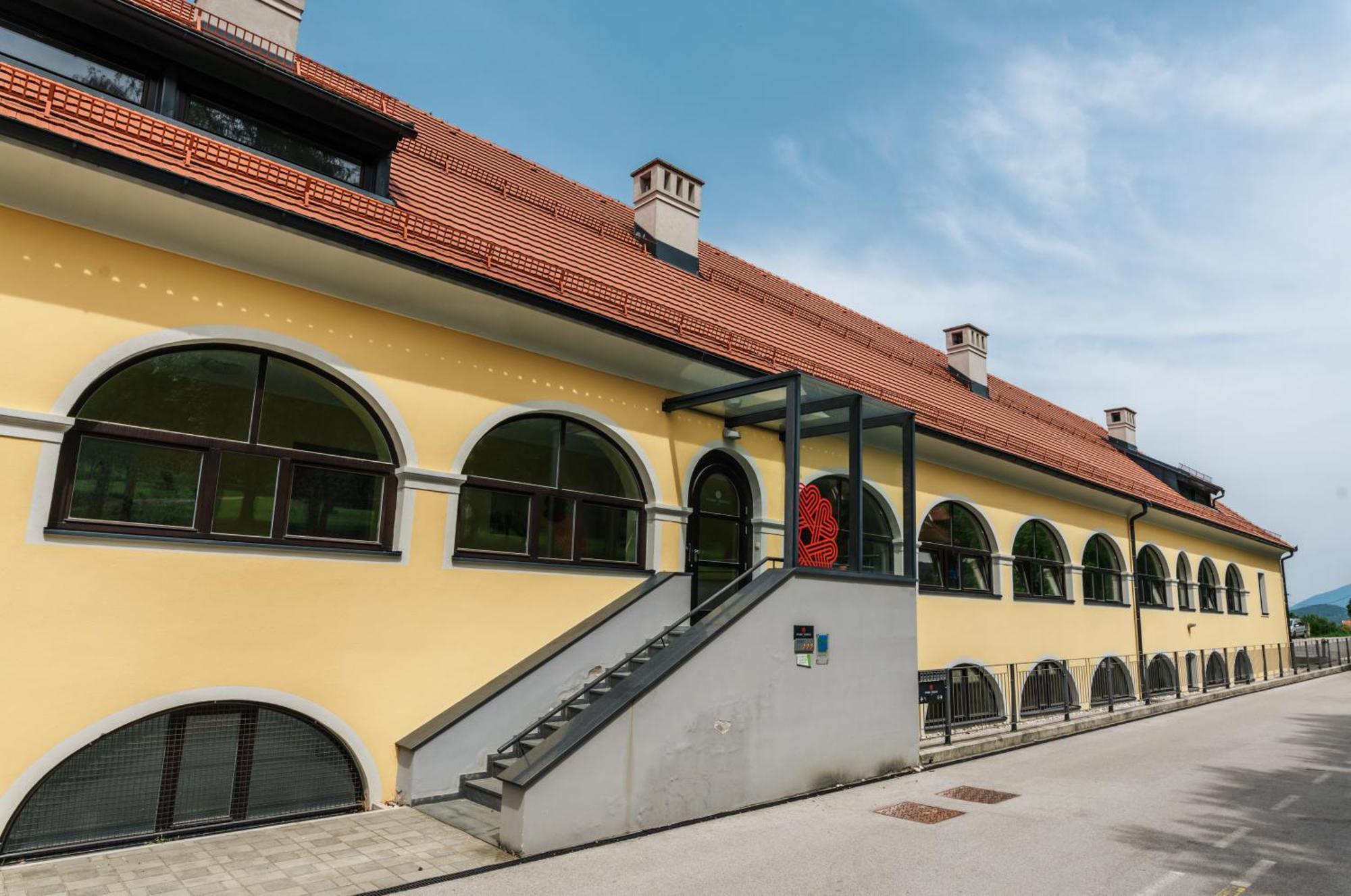 Dvorec Trebnik - Sobe Slovenske Konjice Zewnętrze zdjęcie